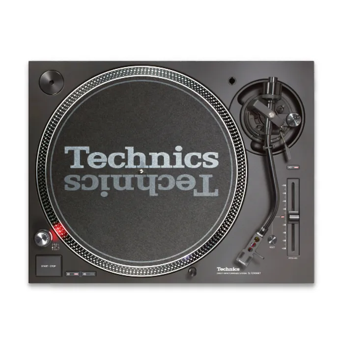 2x Turntables